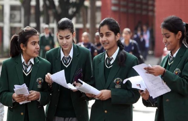 12वीं और 10वीं परीक्षाएं दो पालियों मे कराने पर विचार: सीबीएसई
