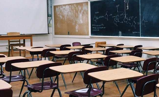 उत्तराखंड में 9 महीने बाद खुले उच्च शिक्षण संस्थान, छात्रों की उपस्थिति रही बेहद कम